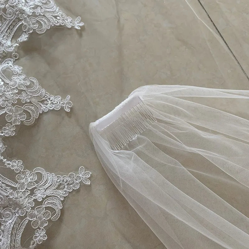 Hot Sale Elegant Flower Lace Edged Appliques Veil with Comb 1 Tier Veil 3mx1.5m Long Cathedral Length Weding Bride Accessories