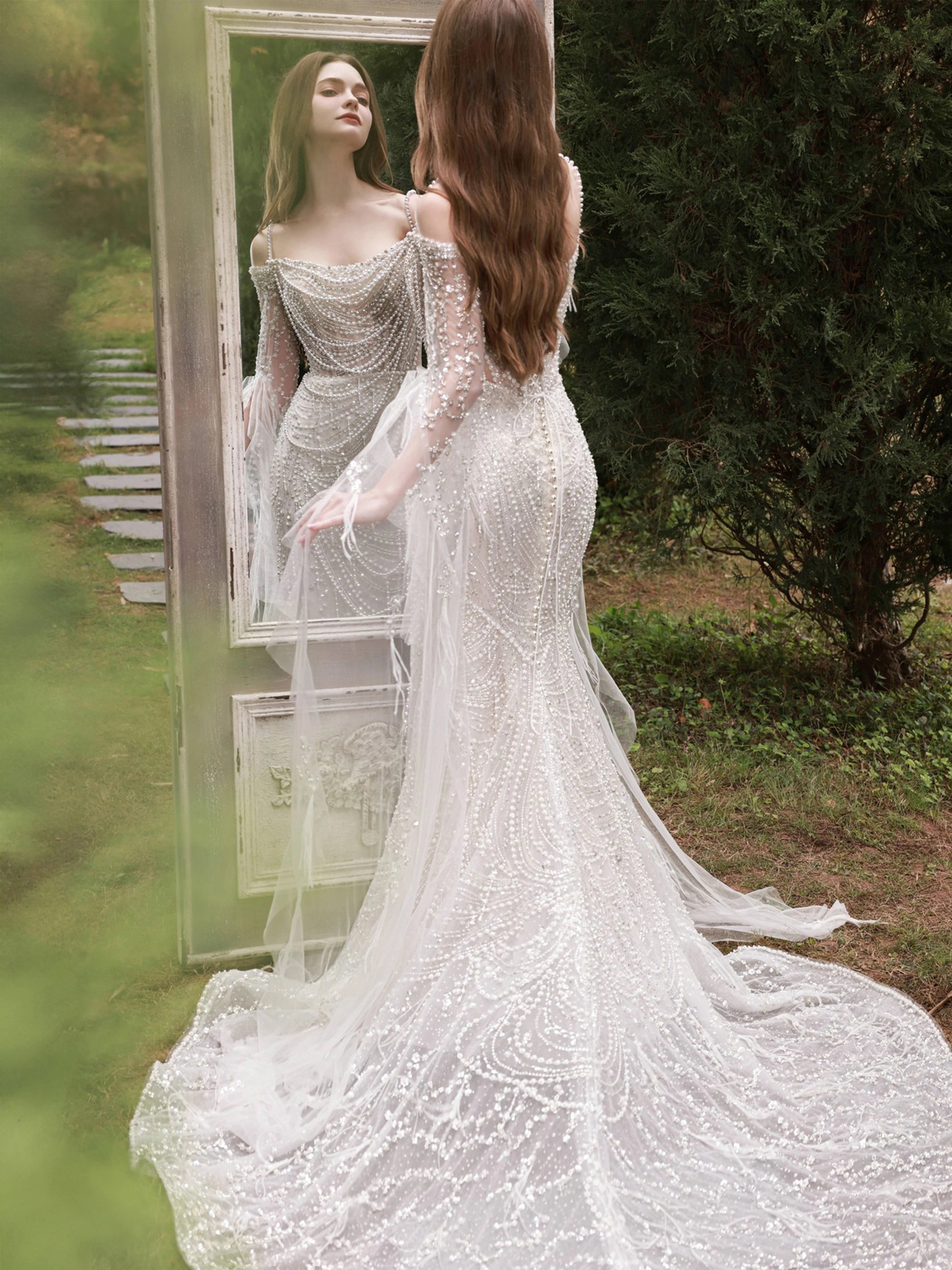 Shiny Beading Lace Wedding Dresses Strapless Mermaid Luxury Bride Gown  Spaghetti Strap Bride Dress Vestidos De Novia Customized